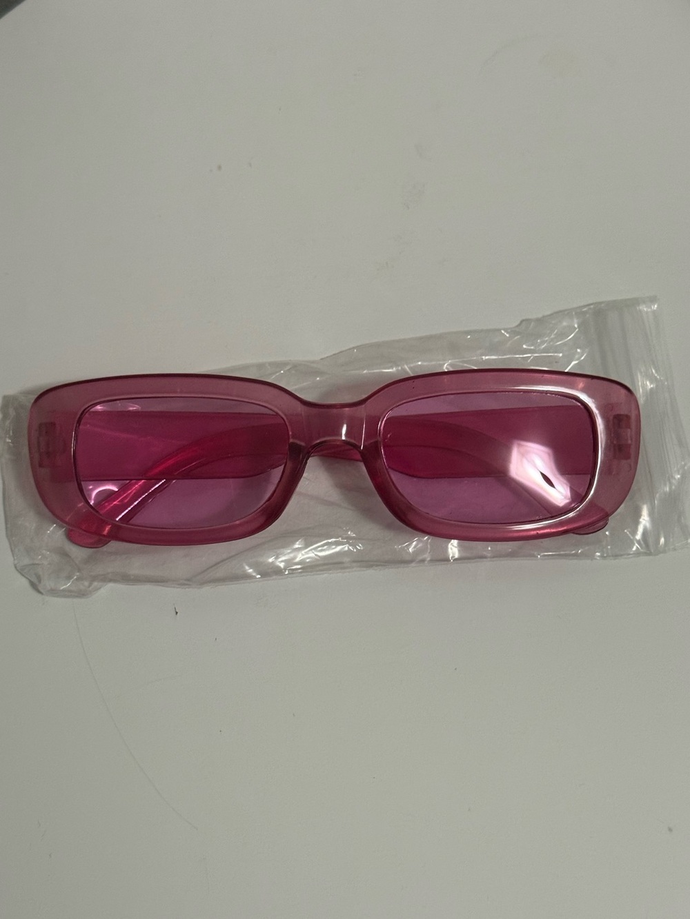 Fuchsia Retro Fashion Sunglasses